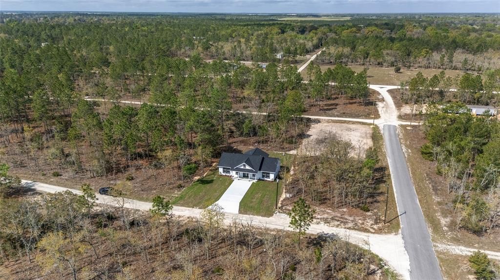 Activo con contrato: $282,500 (3 camas, 2 baños, 1640 Pies cuadrados)