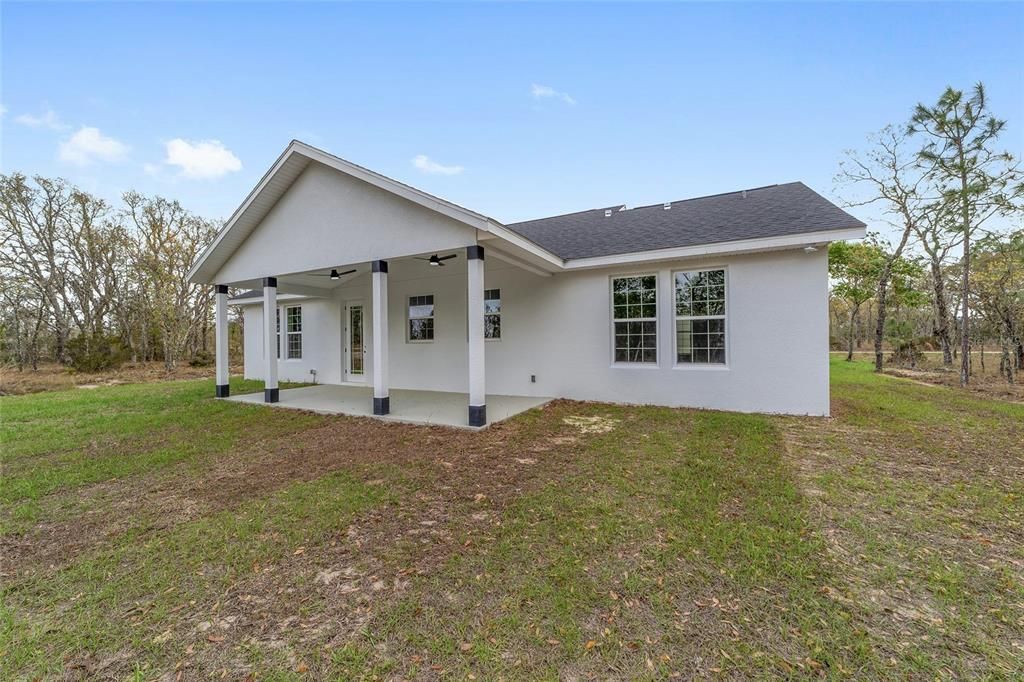 Activo con contrato: $282,500 (3 camas, 2 baños, 1640 Pies cuadrados)