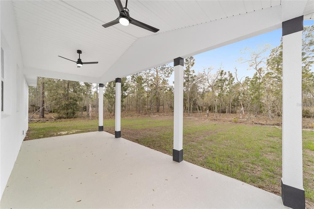 Activo con contrato: $282,500 (3 camas, 2 baños, 1640 Pies cuadrados)