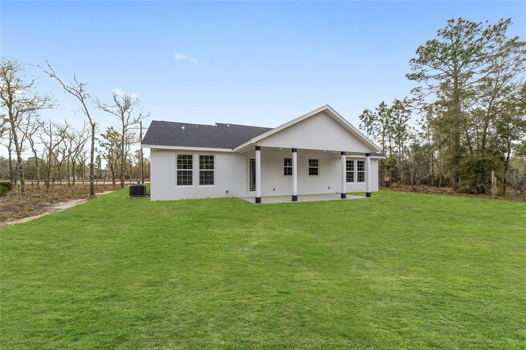 Activo con contrato: $282,500 (3 camas, 2 baños, 1640 Pies cuadrados)