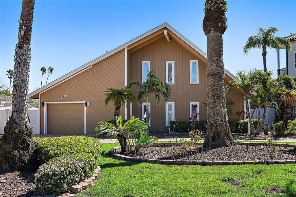 Недавно продано: $1,249,000 (4 спален, 3 ванн, 2290 Квадратных фут)