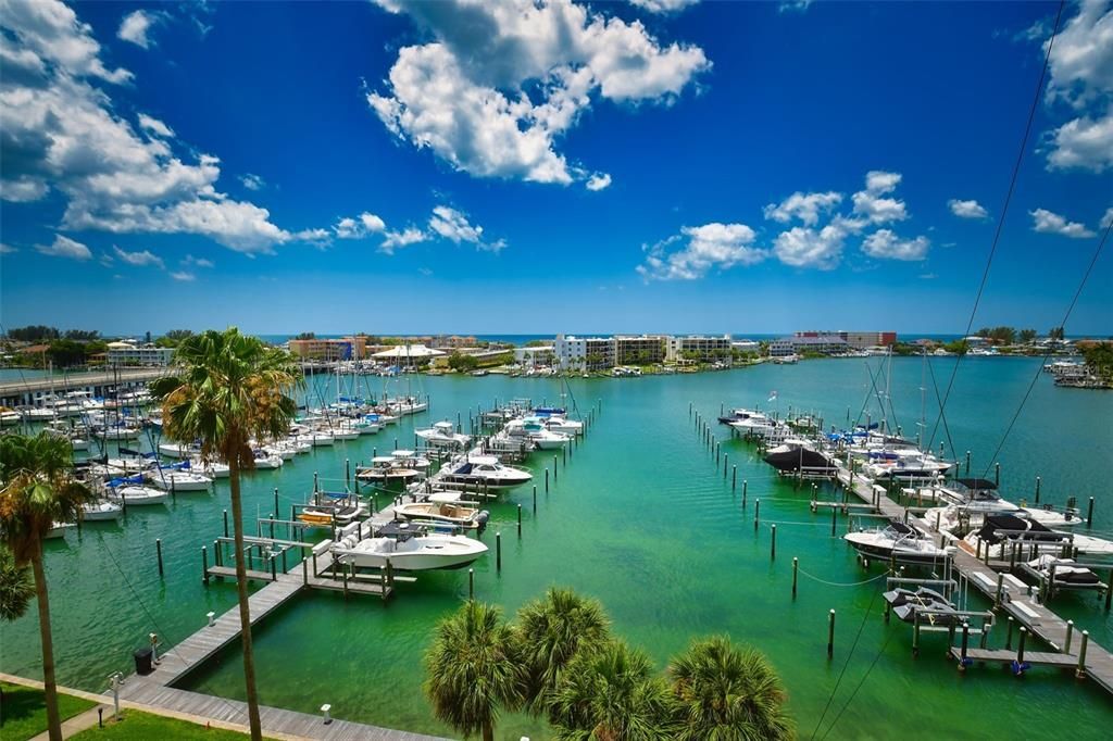 Recently Rented: $3,500 (2 beds, 2 baths, 1175 Square Feet)