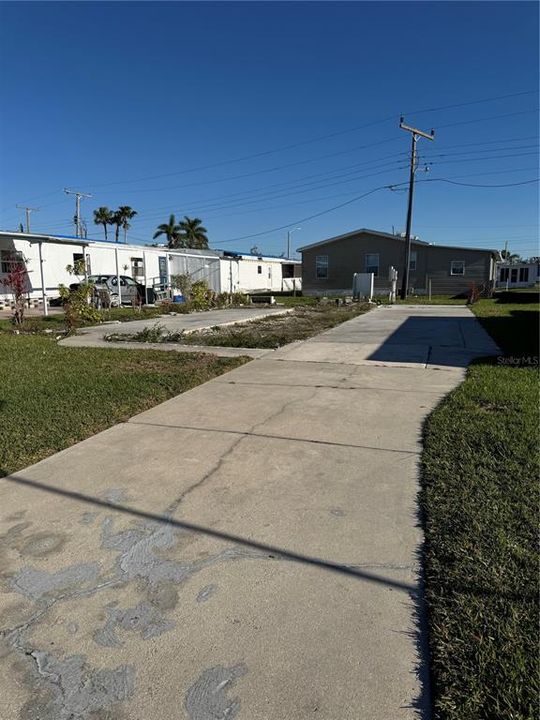 最近售出: $35,000 (0.10 acres)