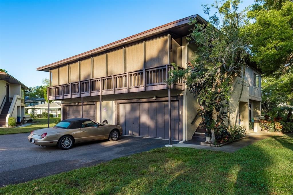 待售: $139,900 (2 贝兹, 1 浴室, 872 平方英尺)