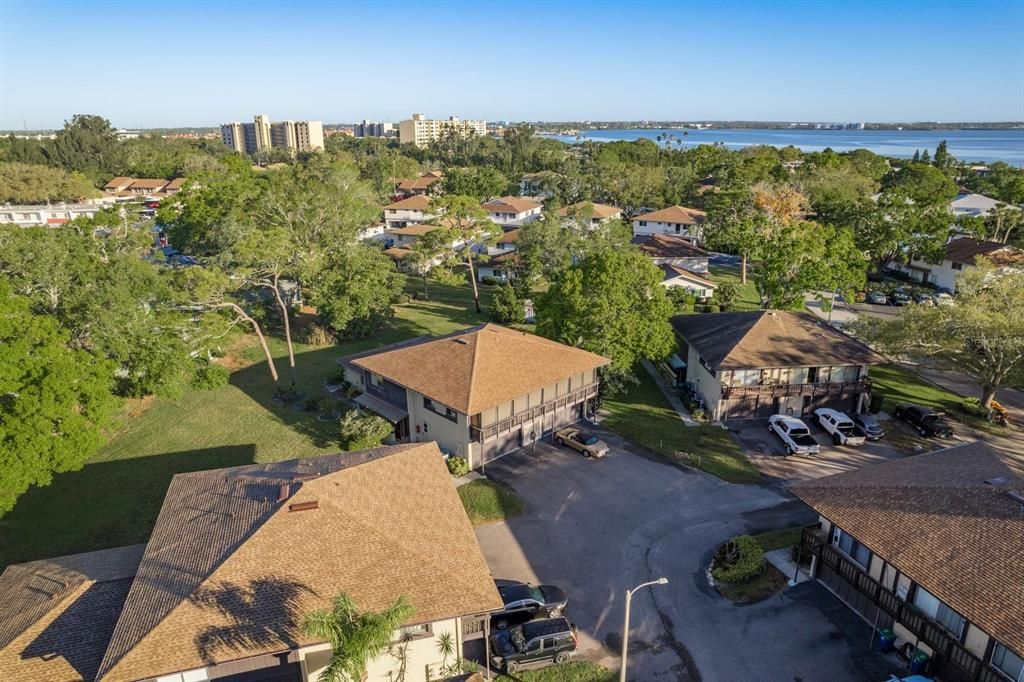 待售: $139,900 (2 贝兹, 1 浴室, 872 平方英尺)