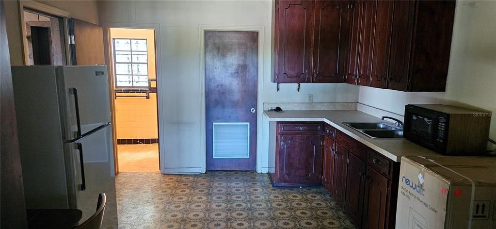 For Sale: $1,425,000 (0 beds, 0 baths, 1596 Square Feet)