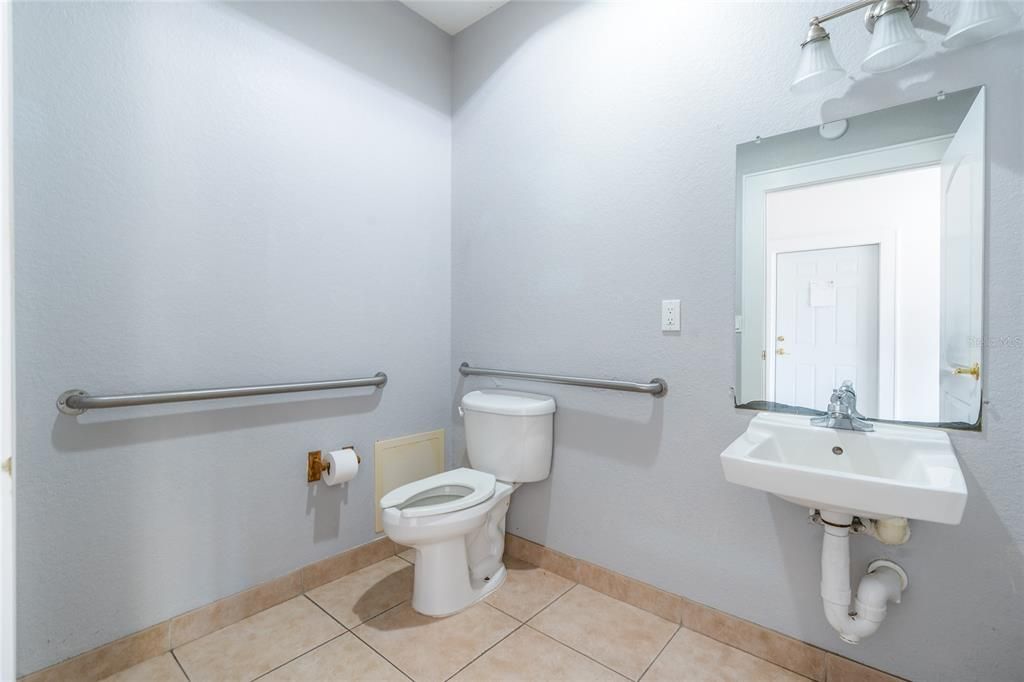 На продажу: $1,200,000 (0 спален, 0 ванн, 1779 Квадратных фут)