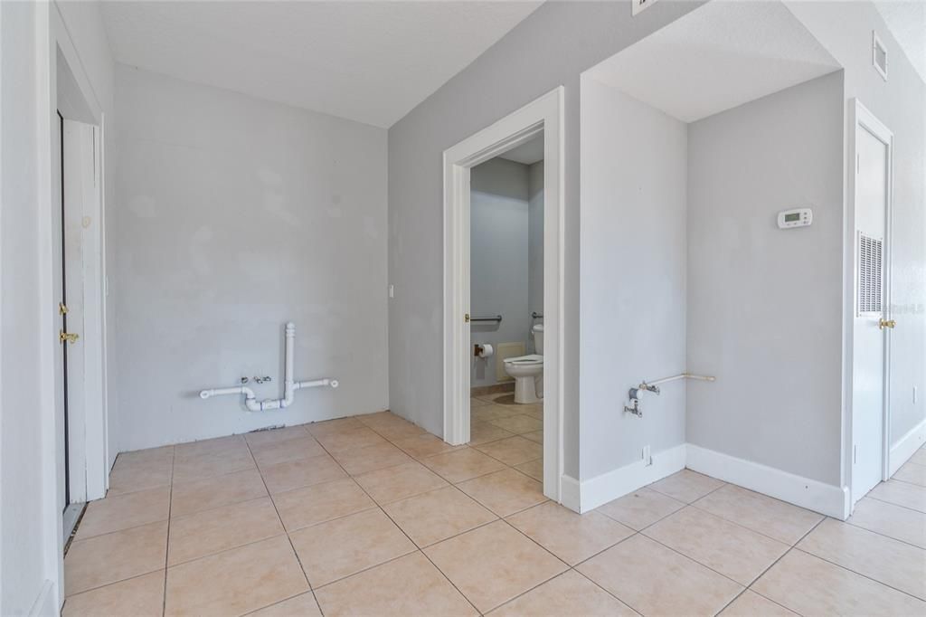 На продажу: $1,200,000 (0 спален, 0 ванн, 1779 Квадратных фут)