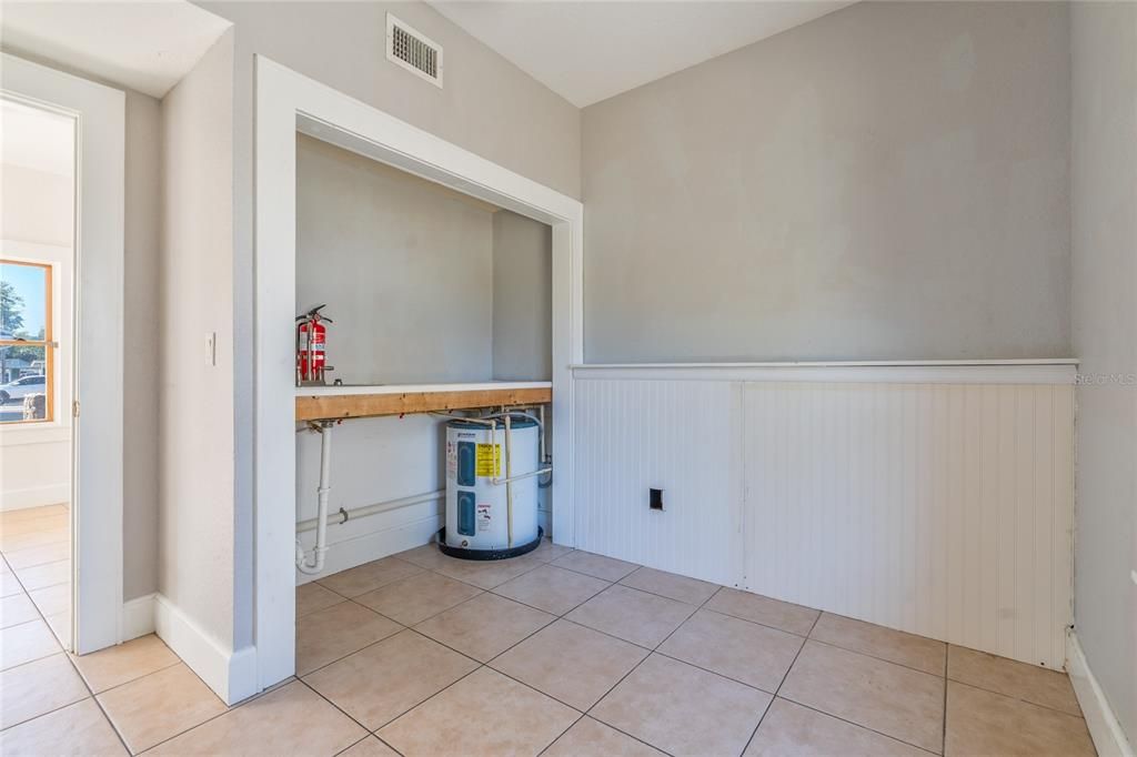 На продажу: $1,200,000 (0 спален, 0 ванн, 1779 Квадратных фут)