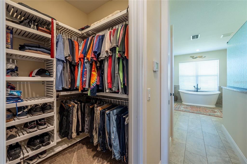 For Sale: $1,269,000 (4 beds, 3 baths, 2823 Square Feet)