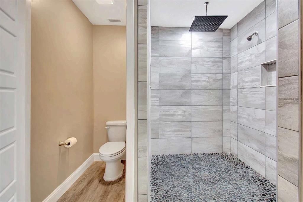 待售: $350,000 (3 贝兹, 2 浴室, 1410 平方英尺)