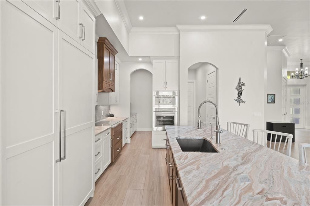 На продажу: $1,329,999 (3 спален, 3 ванн, 2693 Квадратных фут)