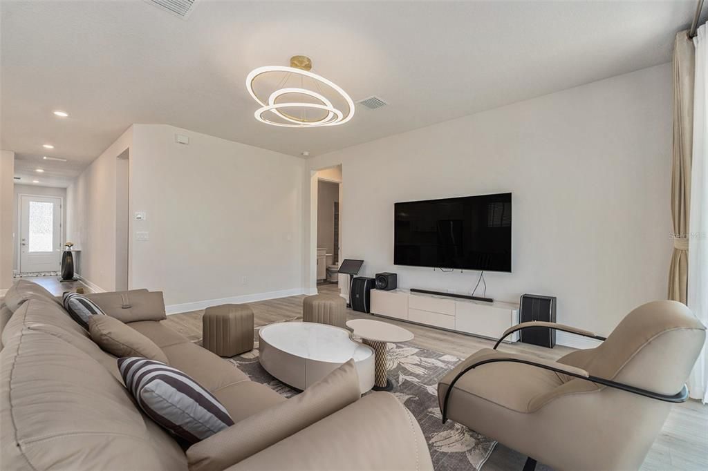 На продажу: $749,900 (5 спален, 3 ванн, 2858 Квадратных фут)