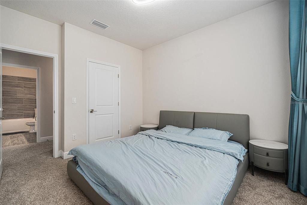 На продажу: $749,900 (5 спален, 3 ванн, 2858 Квадратных фут)