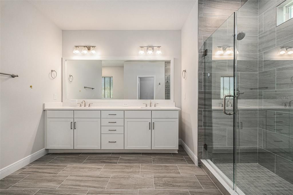 На продажу: $749,900 (5 спален, 3 ванн, 2858 Квадратных фут)