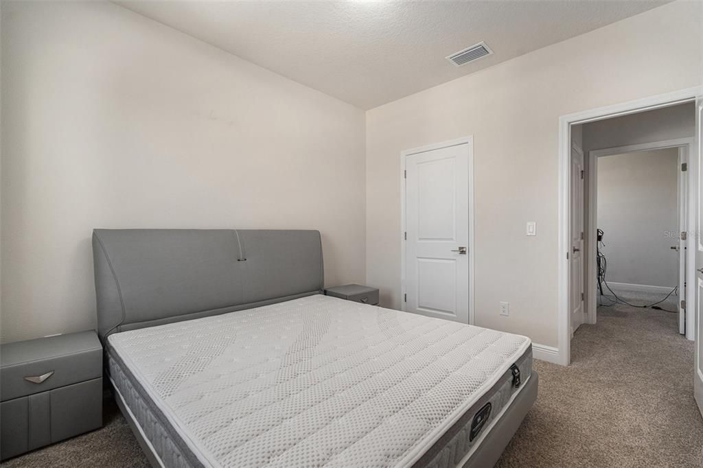 На продажу: $749,900 (5 спален, 3 ванн, 2858 Квадратных фут)