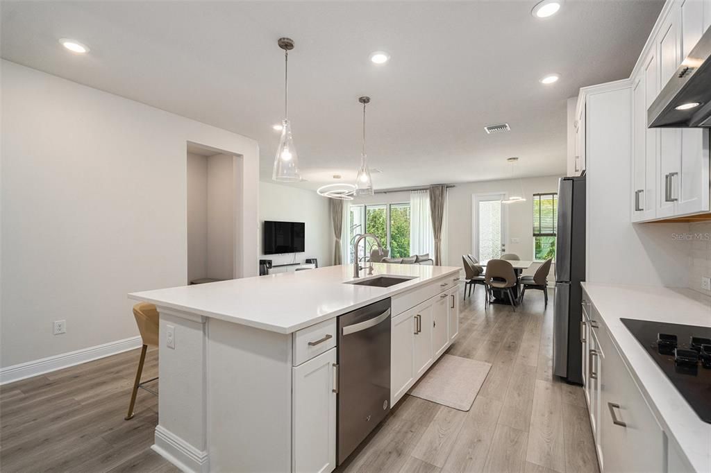 На продажу: $749,900 (5 спален, 3 ванн, 2858 Квадратных фут)