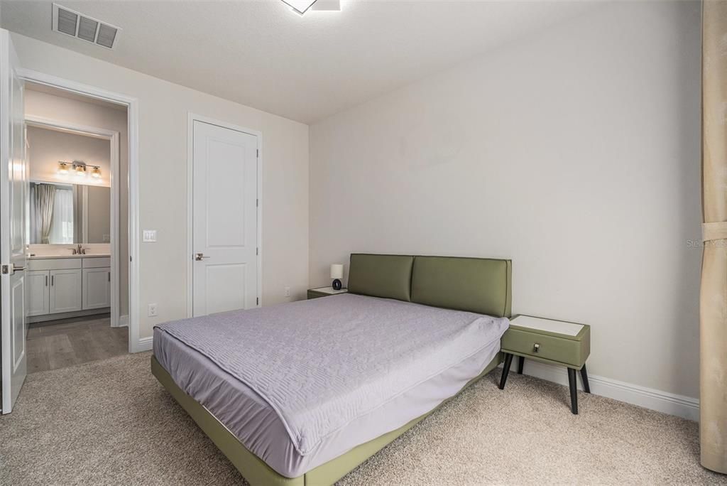 На продажу: $749,900 (5 спален, 3 ванн, 2858 Квадратных фут)