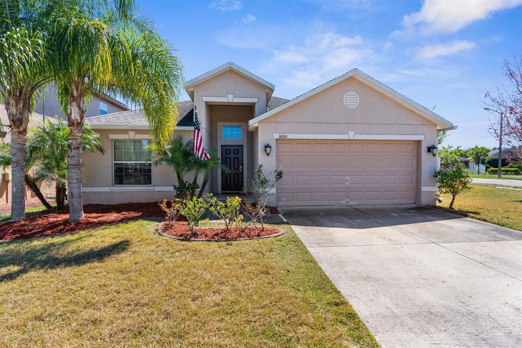 Recently Sold: $385,000 (4 beds, 3 baths, 1908 Square Feet)