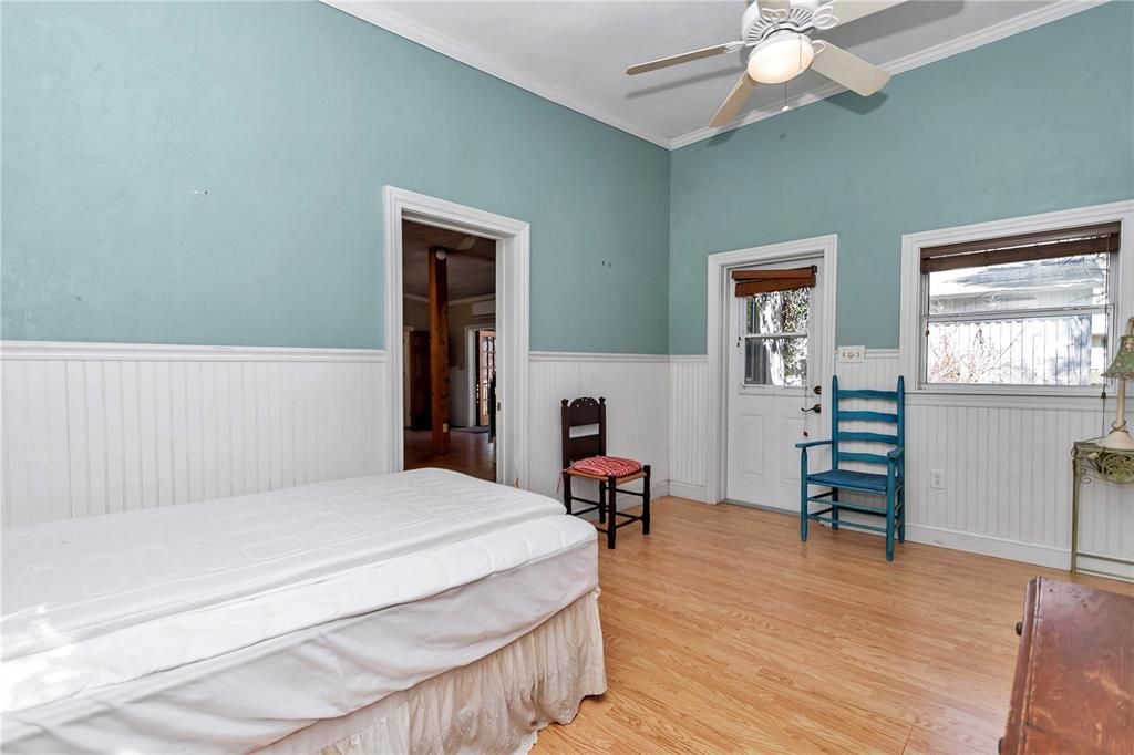 For Sale: $1,999,000 (3 beds, 3 baths, 2926 Square Feet)