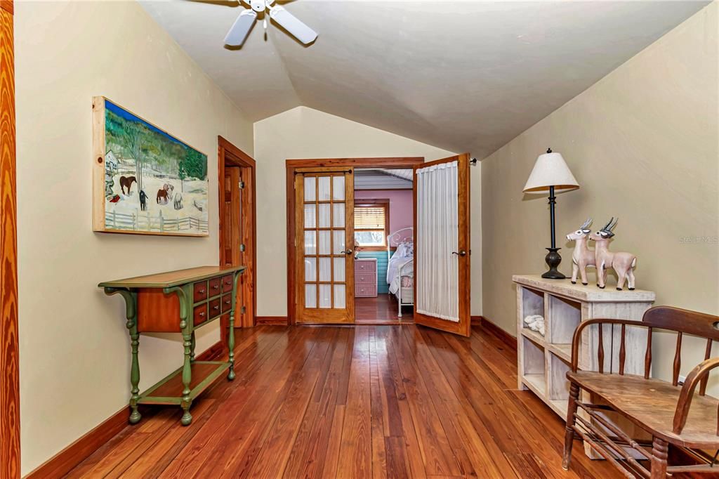 For Sale: $1,999,000 (3 beds, 3 baths, 2926 Square Feet)