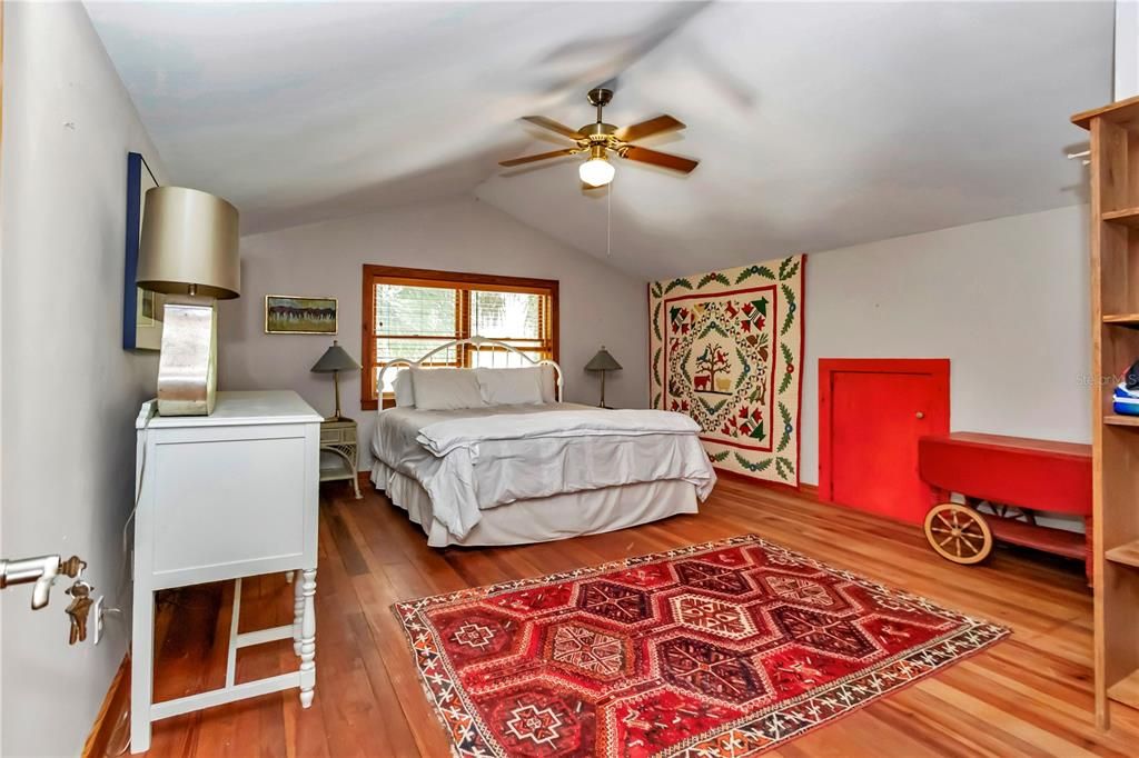 For Sale: $1,999,000 (3 beds, 3 baths, 2926 Square Feet)