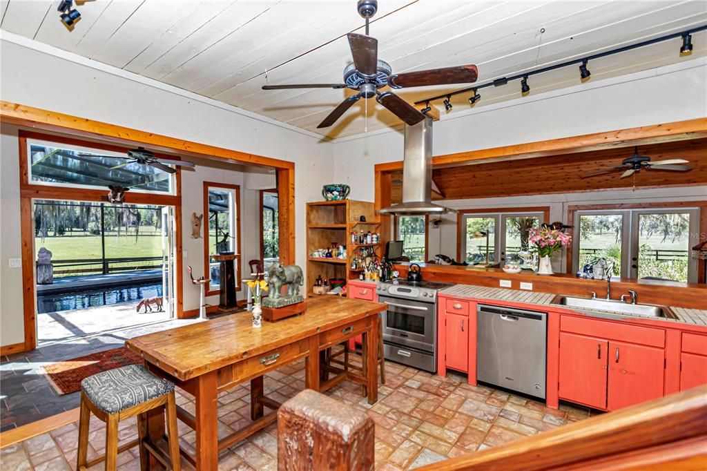 For Sale: $1,999,000 (3 beds, 3 baths, 2926 Square Feet)