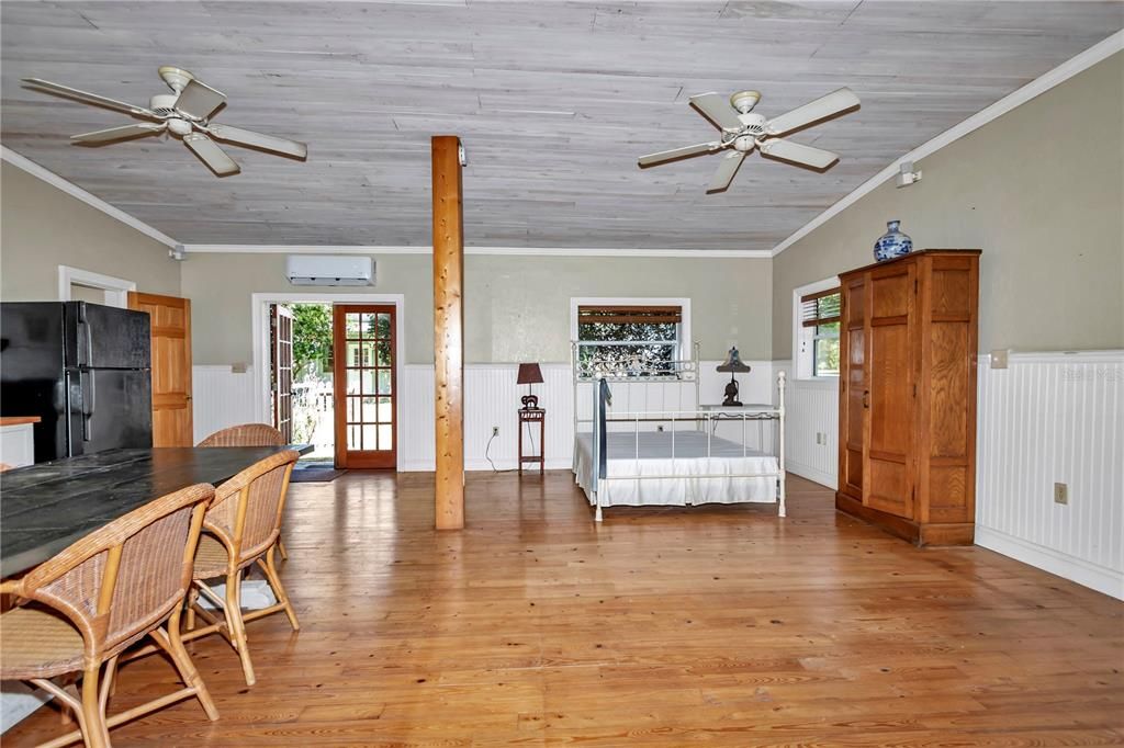 For Sale: $1,999,000 (3 beds, 3 baths, 2926 Square Feet)