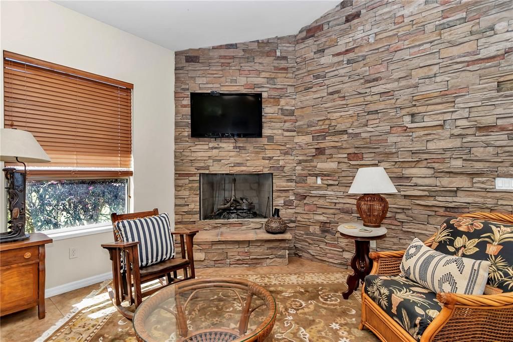 For Sale: $1,999,000 (3 beds, 3 baths, 2926 Square Feet)