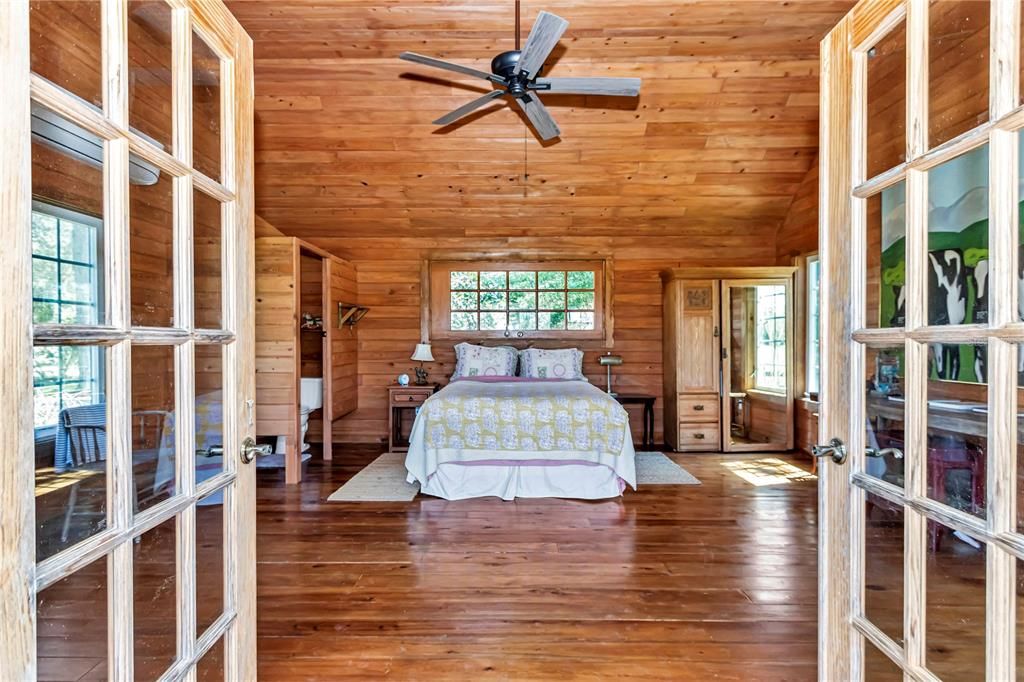 For Sale: $1,999,000 (3 beds, 3 baths, 2926 Square Feet)