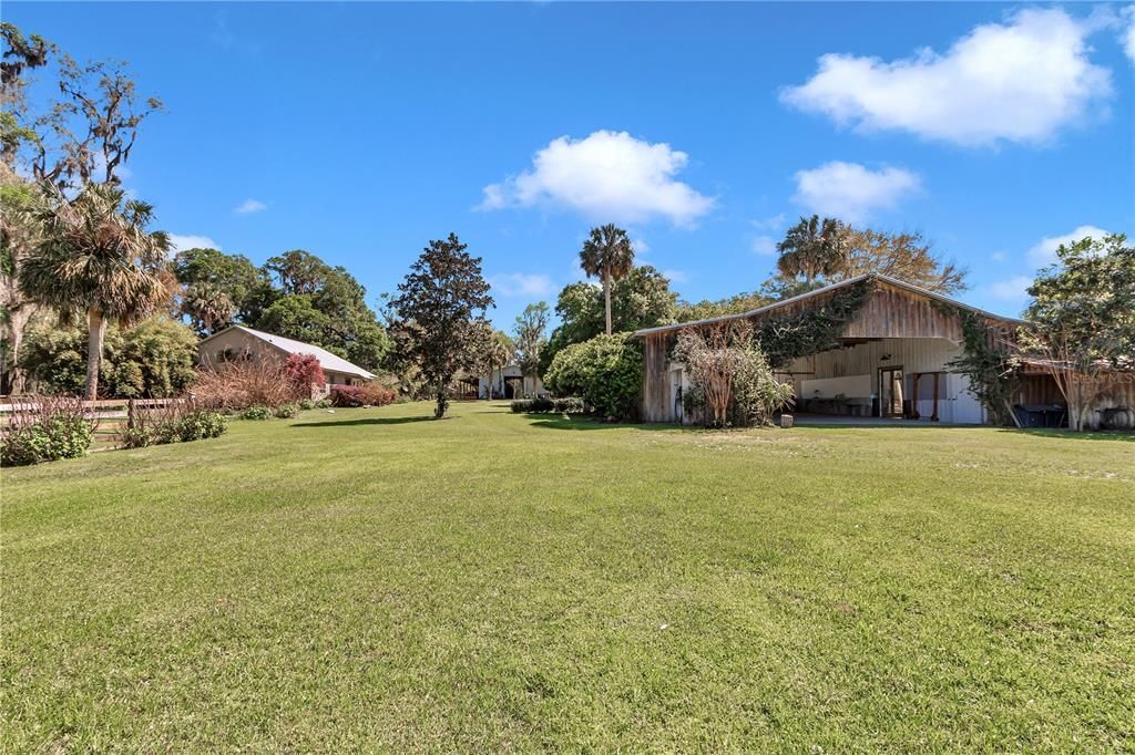 For Sale: $1,999,000 (3 beds, 3 baths, 2926 Square Feet)