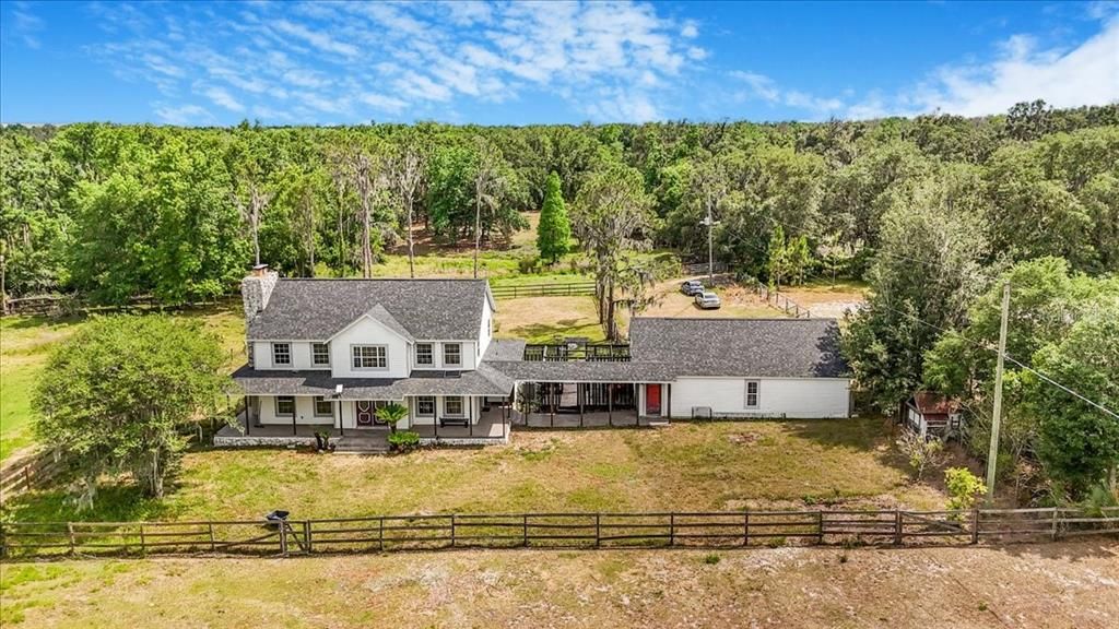 Недавно продано: $695,000 (4 спален, 2 ванн, 2318 Квадратных фут)