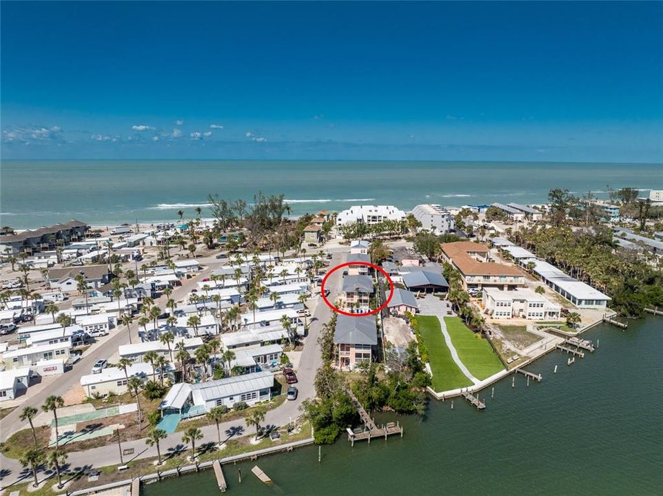 For Rent: $7,960 (2 beds, 1 baths, 880 Square Feet)