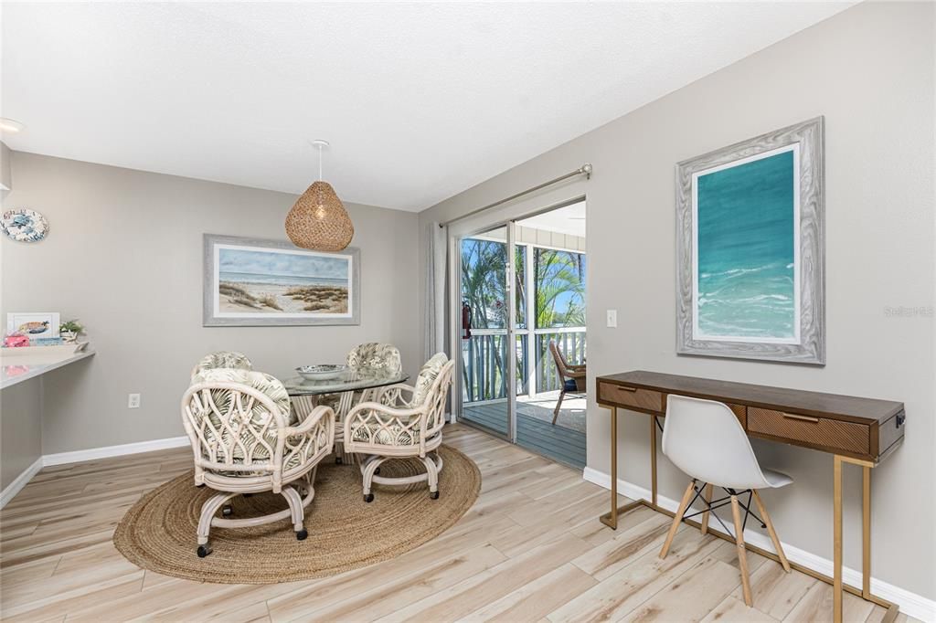 For Rent: $7,960 (2 beds, 1 baths, 880 Square Feet)