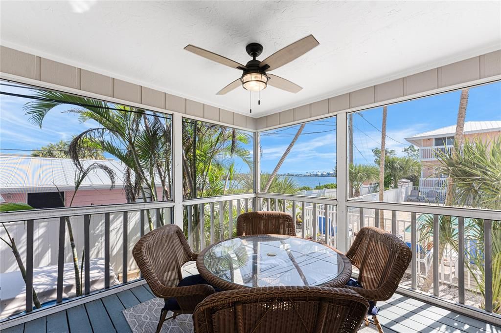 For Rent: $7,960 (2 beds, 1 baths, 880 Square Feet)