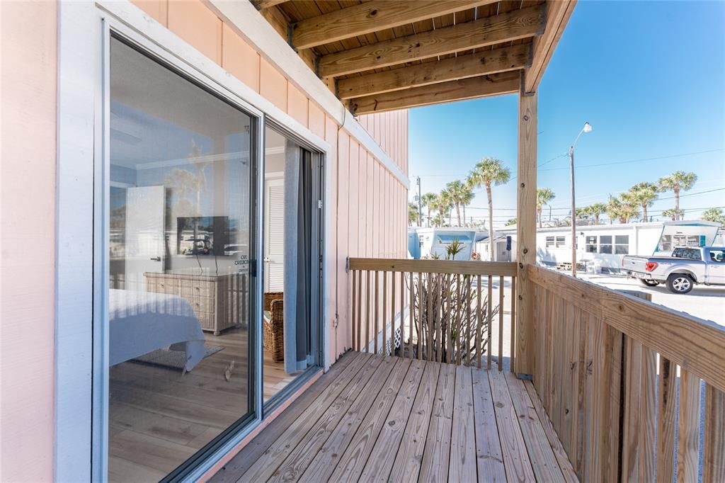 For Rent: $7,960 (2 beds, 1 baths, 880 Square Feet)