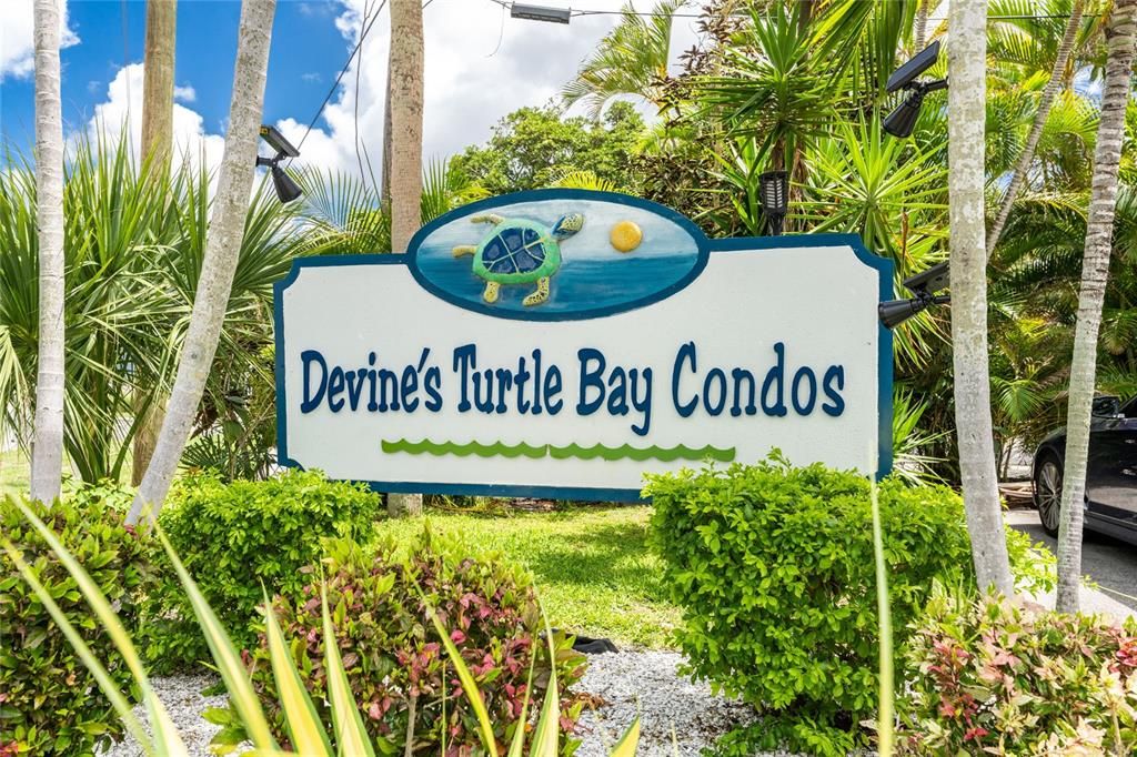 For Rent: $7,960 (2 beds, 1 baths, 880 Square Feet)