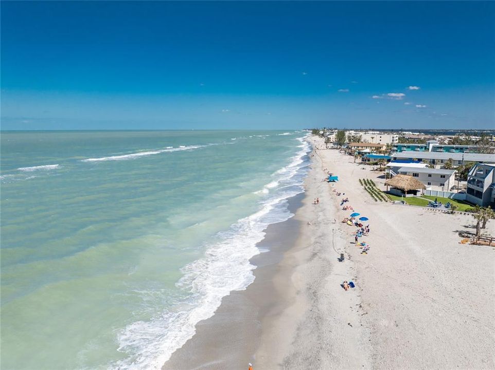 For Rent: $7,960 (2 beds, 1 baths, 880 Square Feet)