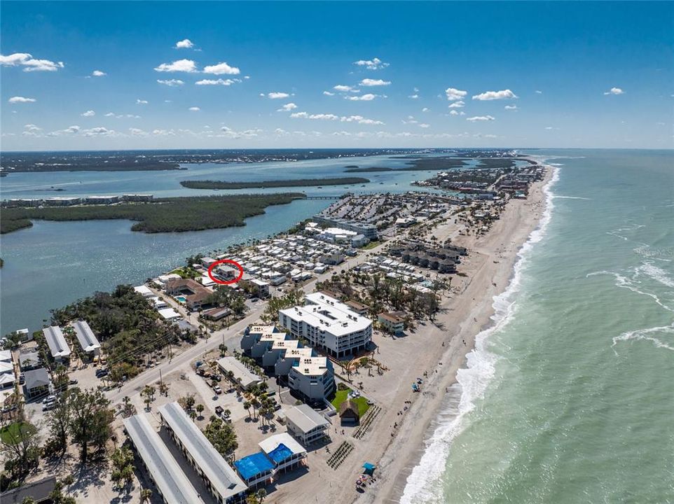 For Rent: $7,960 (2 beds, 1 baths, 880 Square Feet)