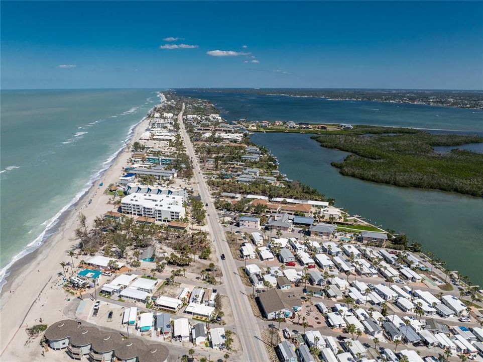 For Rent: $7,960 (2 beds, 1 baths, 880 Square Feet)