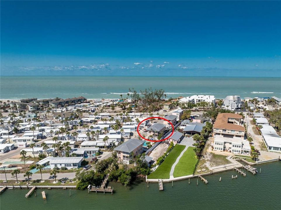 For Rent: $7,960 (2 beds, 1 baths, 880 Square Feet)