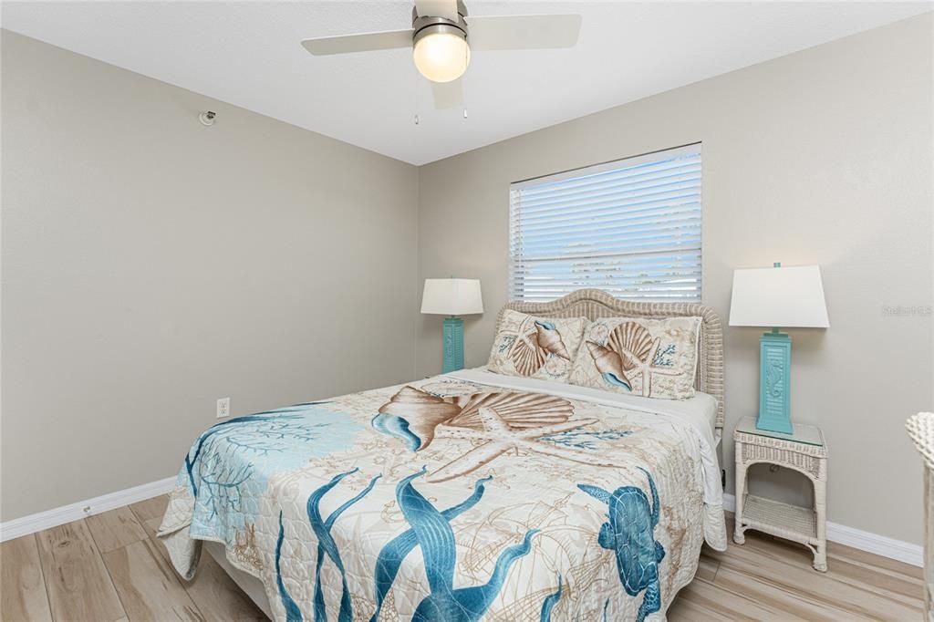 For Rent: $7,960 (2 beds, 1 baths, 880 Square Feet)