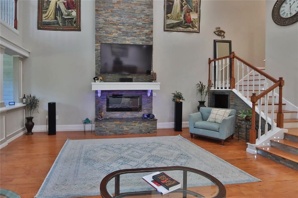 For Sale: $550,000 (3 beds, 3 baths, 3089 Square Feet)