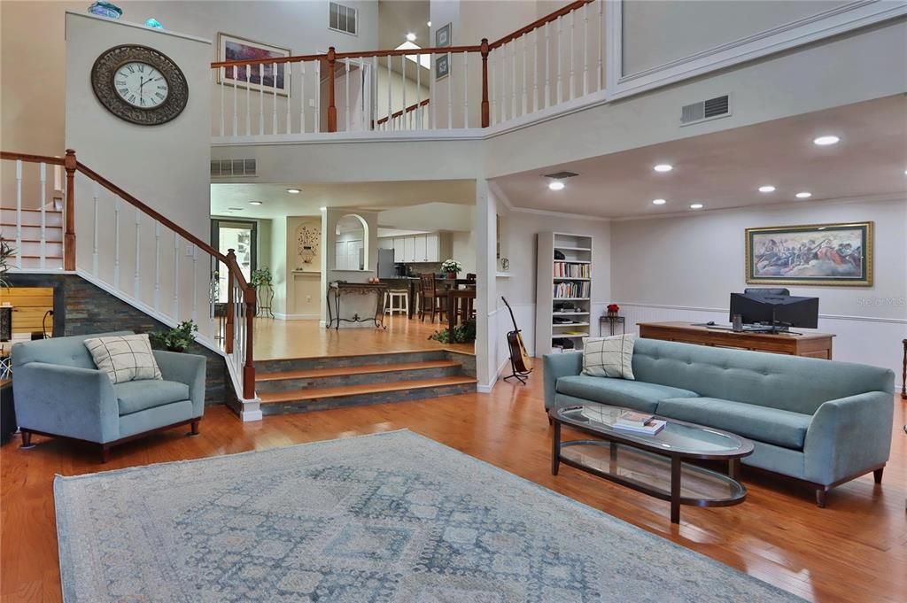 For Sale: $550,000 (3 beds, 3 baths, 3089 Square Feet)