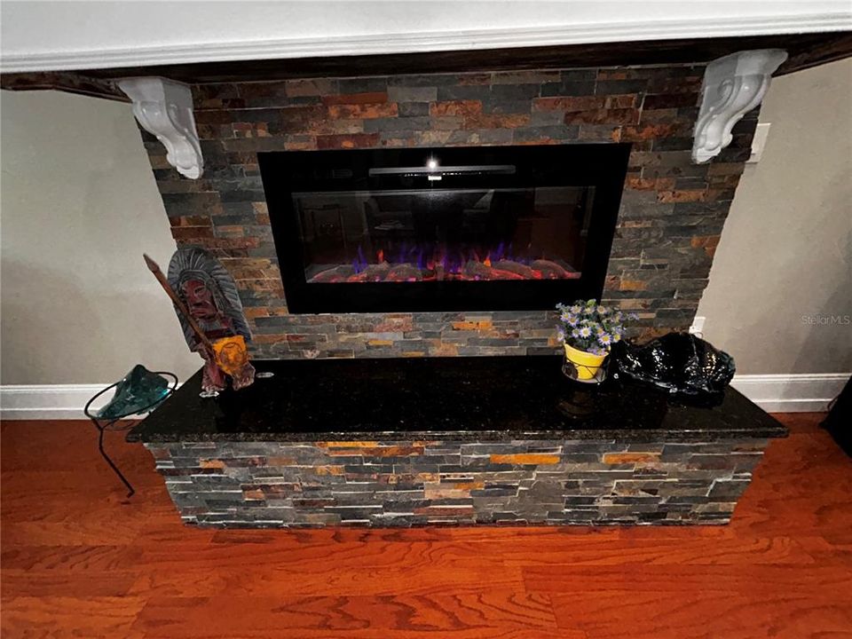 For Sale: $550,000 (3 beds, 3 baths, 3089 Square Feet)