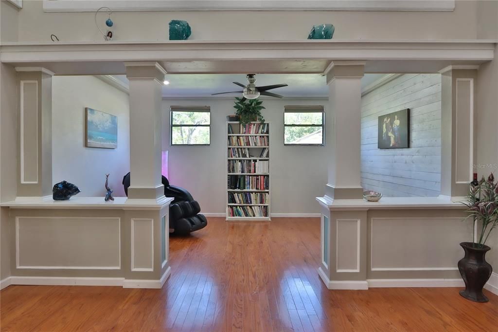 For Sale: $550,000 (3 beds, 3 baths, 3089 Square Feet)