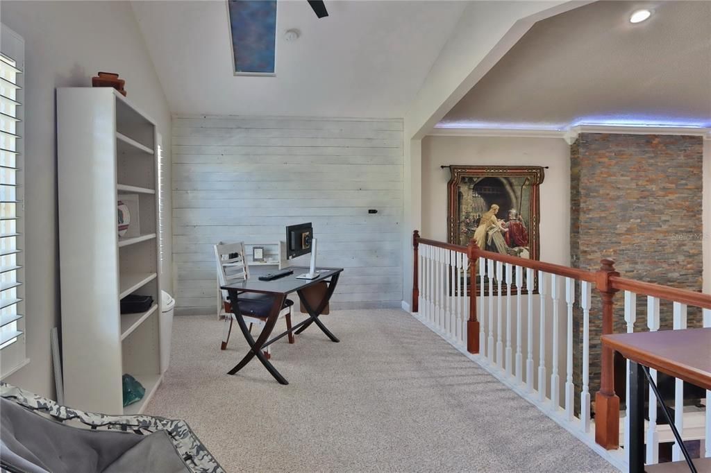 For Sale: $550,000 (3 beds, 3 baths, 3089 Square Feet)