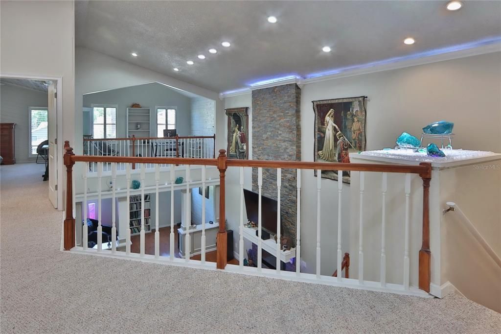 For Sale: $550,000 (3 beds, 3 baths, 3089 Square Feet)