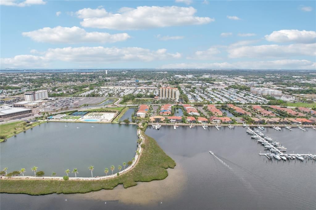 For Sale: $2,545,000 (4 beds, 4 baths, 4775 Square Feet)