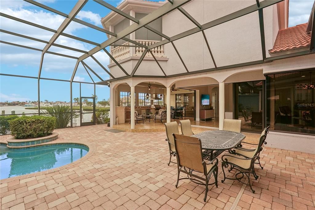 For Sale: $2,545,000 (4 beds, 4 baths, 4775 Square Feet)